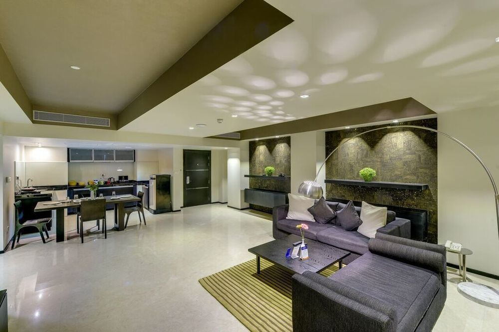Davanam Sarovar Portico Suites Bangalore Esterno foto