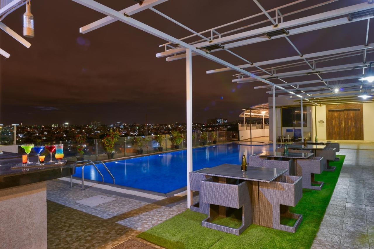 Davanam Sarovar Portico Suites Bangalore Esterno foto
