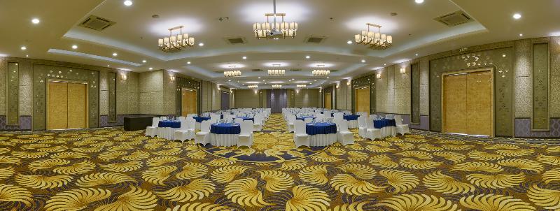 Davanam Sarovar Portico Suites Bangalore Esterno foto